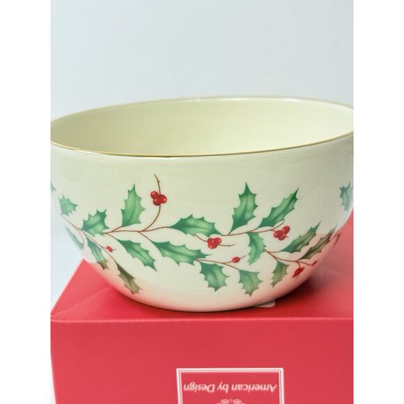Lenox American By Design Holiday 5’ Bowl With Leaf & Holly Berries - Picture 5 of 11